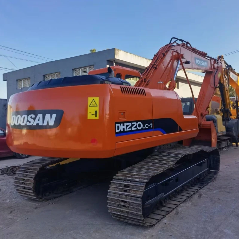 Big Discount Used Doosan 220LC-7 Excavator Machinery in Stock on Sale Doosan 150LC-7 Construction Machine on Sale