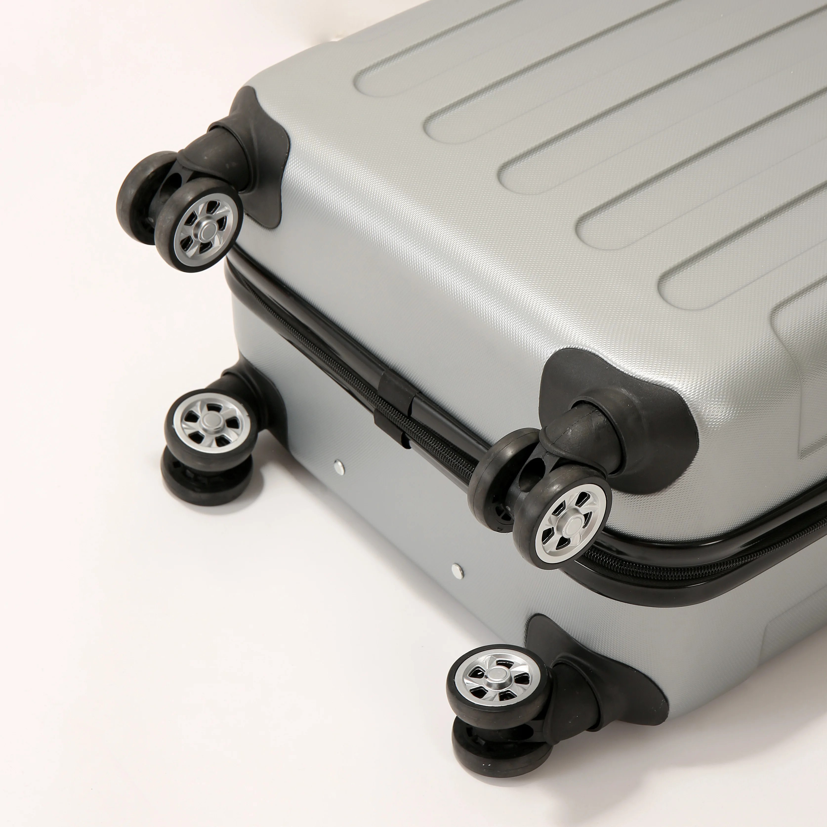 High Quality Travel Trolley Bag Hard Case 100% Polypropylene PP Suitcase metal frame luggage