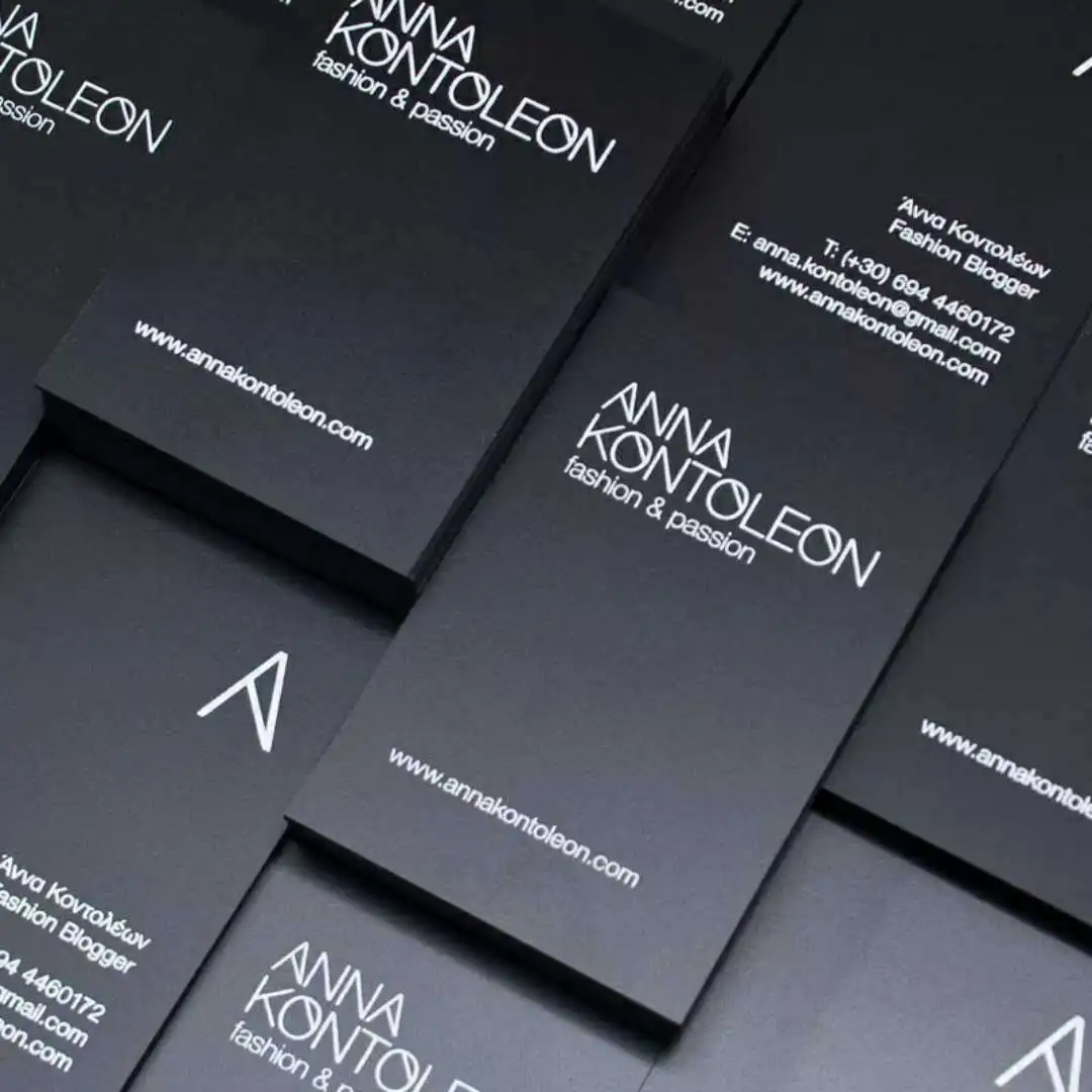 Custom Gold Foil Luxury Black Cardboard Embossed Visiting Name Cards Spot UV Printing Business Cards with Logo