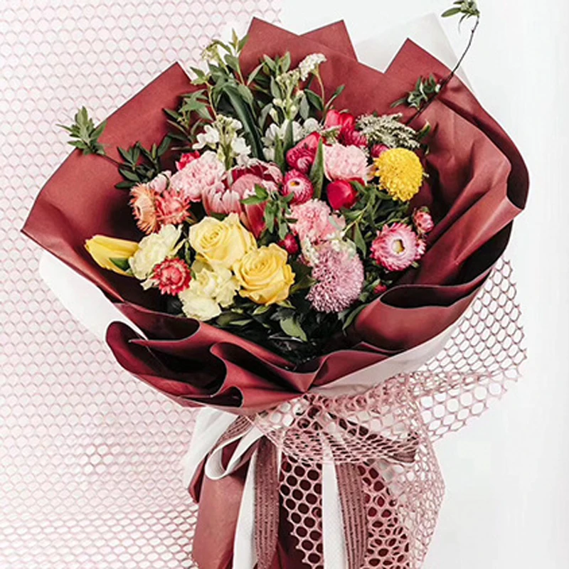 Unique Solid Colors Round Hollowed Out Korean Floral Flower Gift Packaging Decorations Wholesale Hard Yarn Wrapping Paper Roll