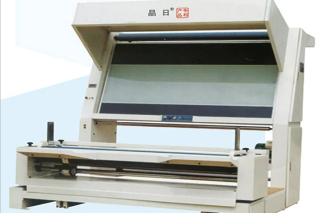 
knit fabric inspection and rolling and relaxing machine with edge alignment control 