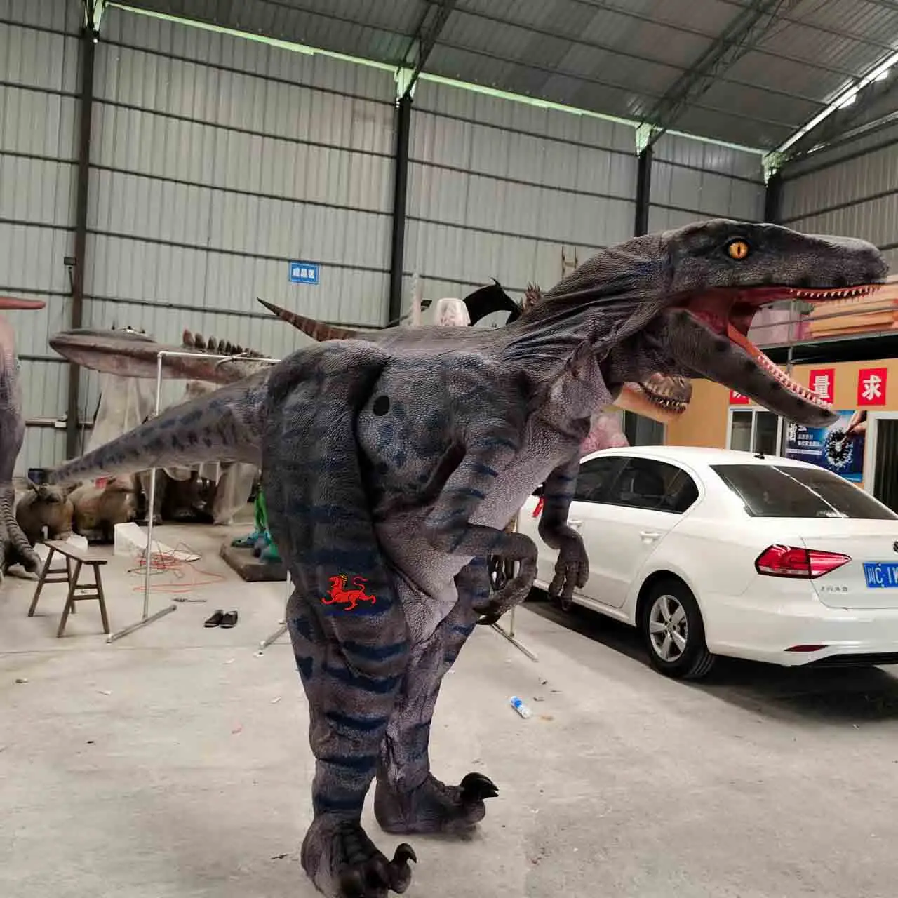 Realistic Hidden legs Dinosaur Costume for adults theme park party hire animatronic dragon costume