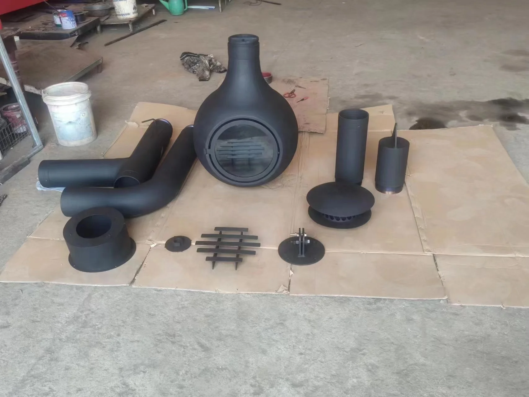 Metal Fireplace wood heater indoor real flame burning stove with glass door