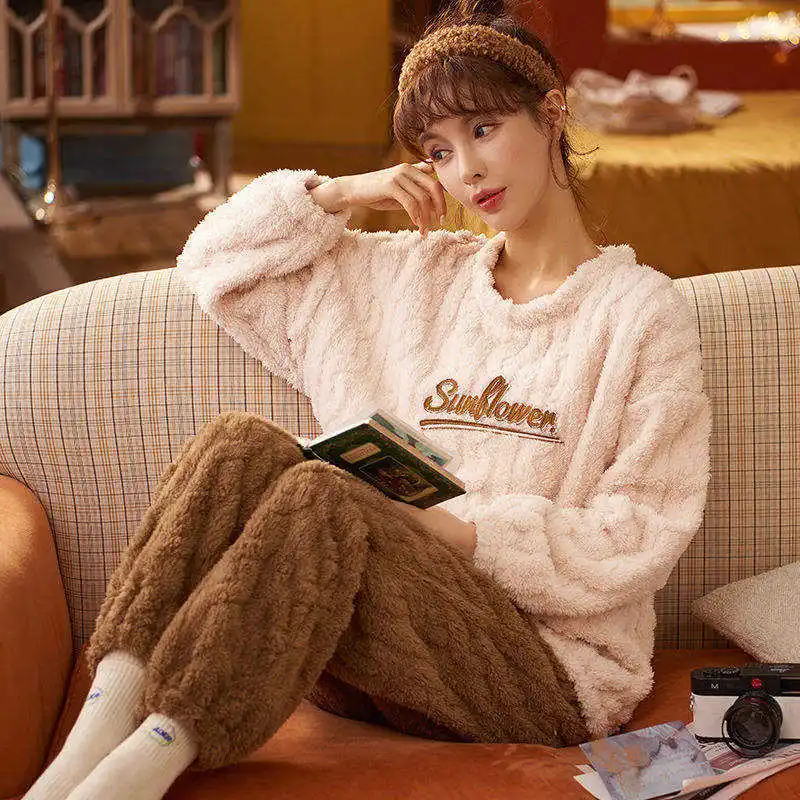 Supplier Winter Pajamas Women Set Classic Flannel Warm Home Clothes Simple Style Pullover Round Neck Pajamas