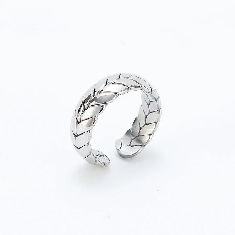 2021 hot selling minimalist jewelry mens ring pure color simple wheat stainless steel wedding ring couple