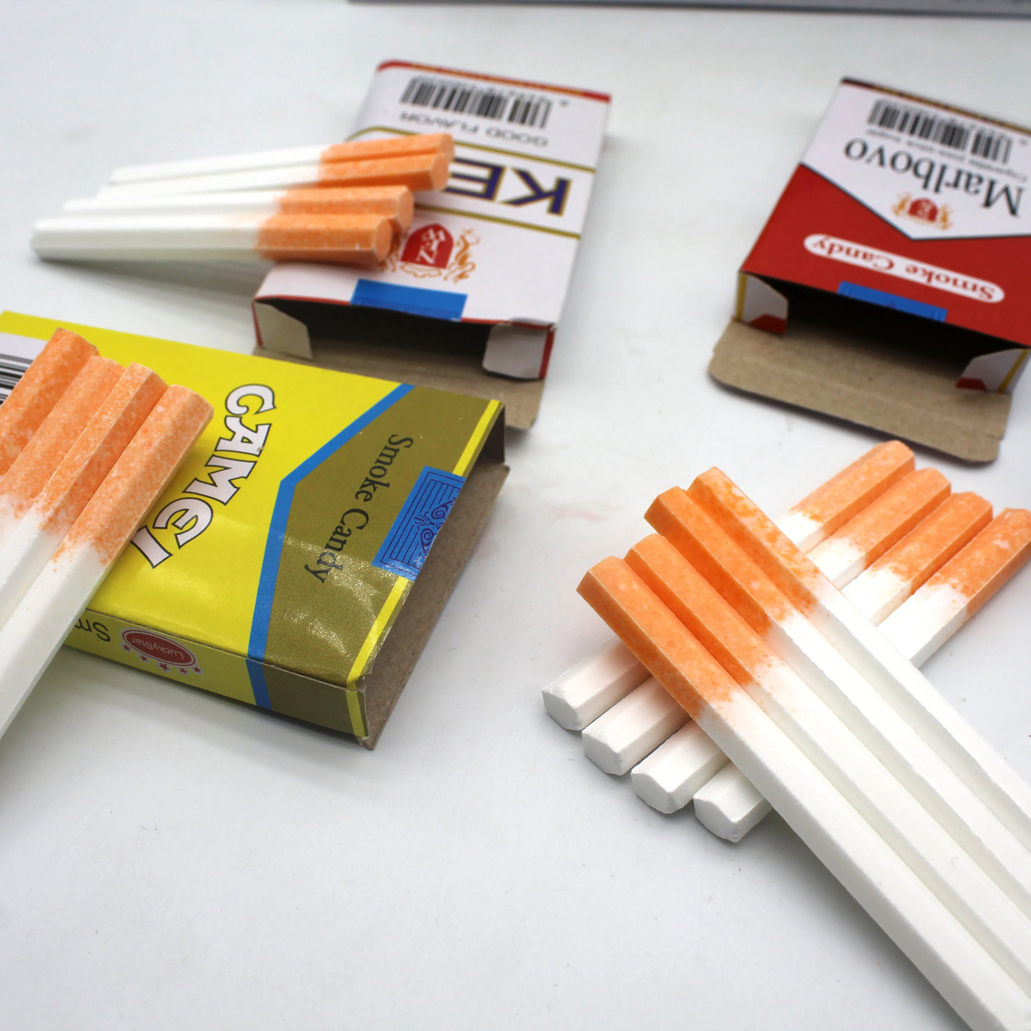 Wholesale Halal Hard Candy in Smoke Shape Fruity Flavored Cigarettes Sticks in Cartoon Box Packaging