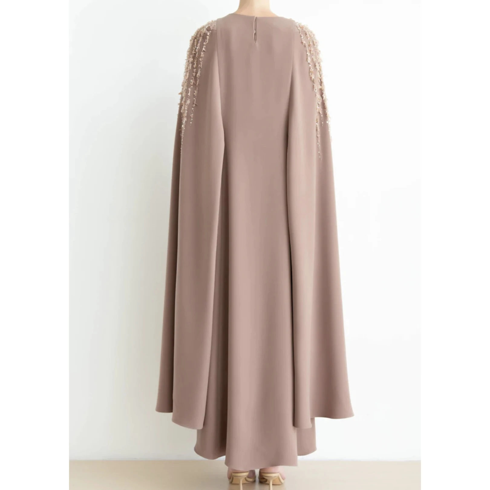 2023 New Arrival Elegant Dress Evening Gown Shinny Satin Ruffles Asymmetry Dresses Ladies wear