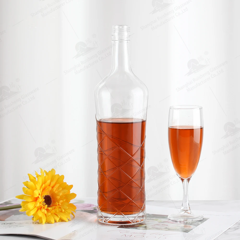 Customized 700ml Liquor bottle premium tall round fancy wine bottle tequila whisky vodka  juice gin rum liqueur glass bottles