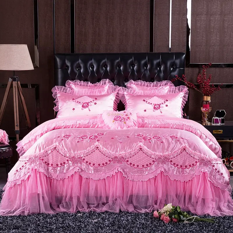 Wholesale Luxury Duvet Bedding Set King Size Silk Quilt Comforter Wedding Bed Sheet Cover Queen Size Bedding Sets
