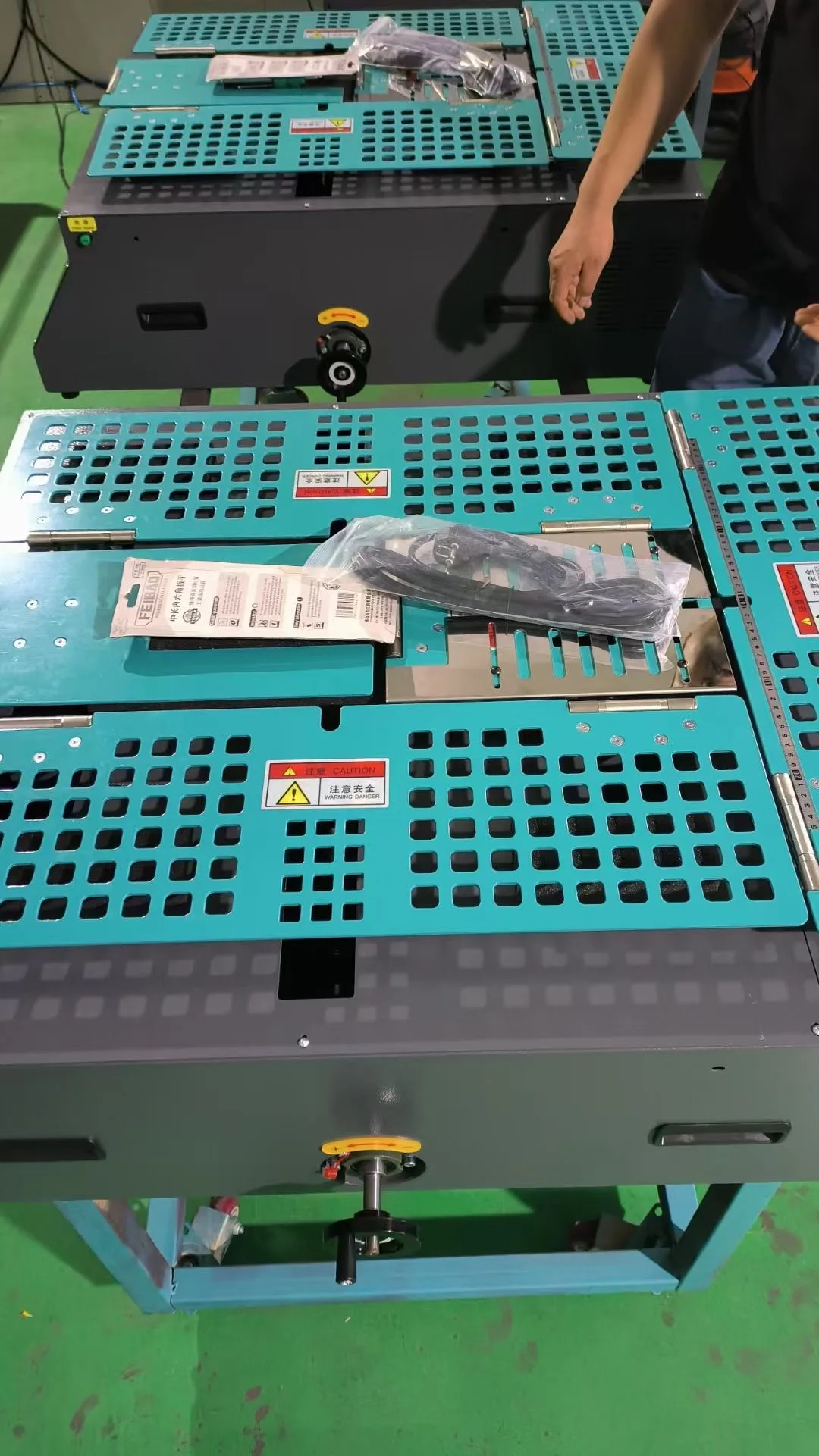 Other apparel machines automatic commercial laundry equipment t-shirt folding clothes garment machine