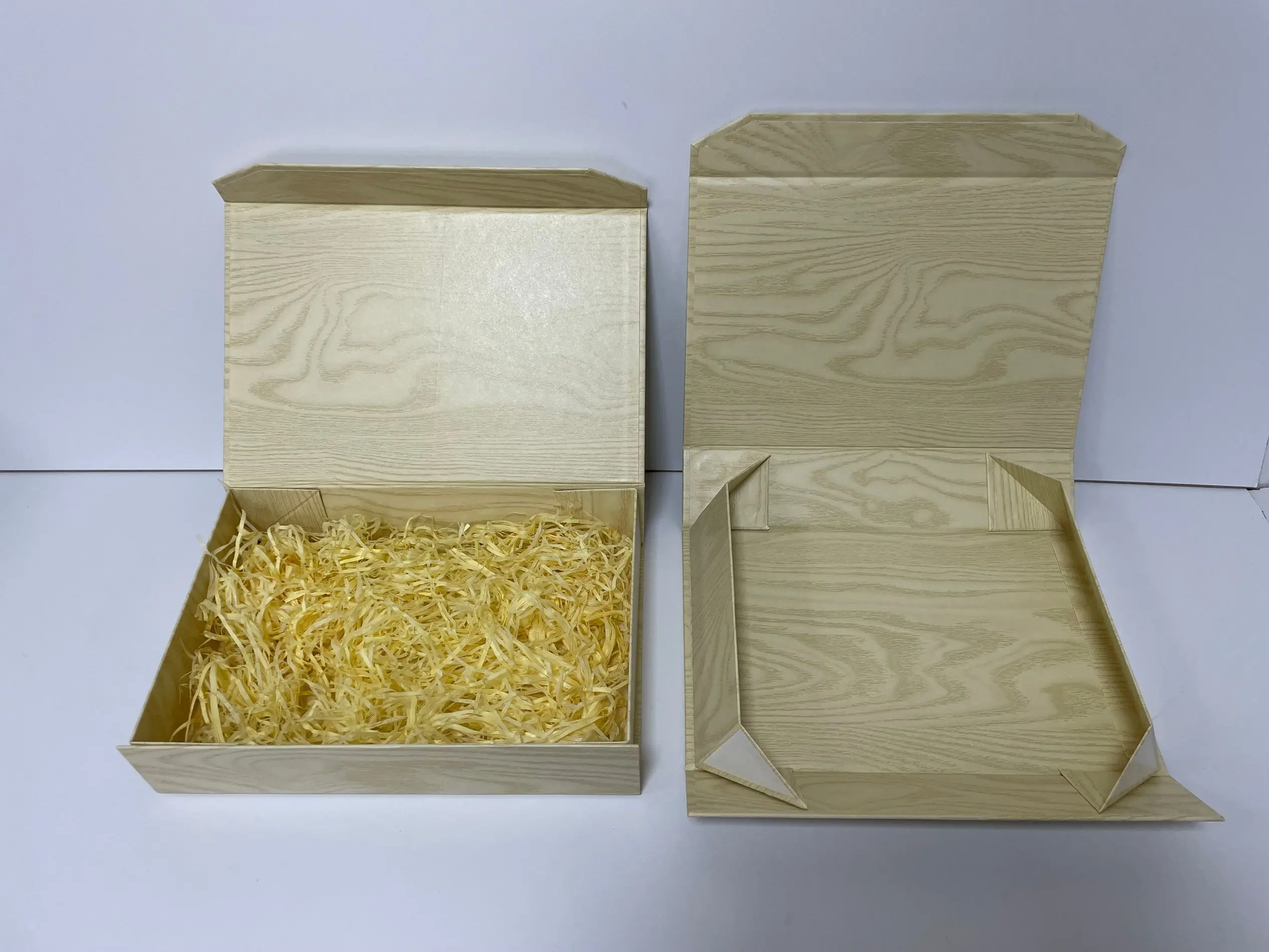 Luxury High Walled Rigid Folding Magnetic Gift Box With Lid Magnetic Cardboard Folding Paper Gift Storage Box