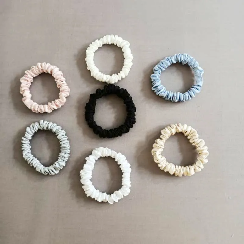 Custom log tag 100%  Silk Hair Ties Elastic Silk Scrunchies Luxury silk skinny scrunchies with 6A grade