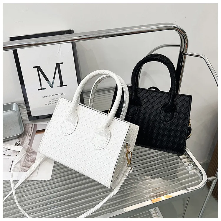 Retro Casual Custom Womens Bag Fashion Exquisite Women Totes Shoulder Bags Female Leather Solid Color Handbag For Women 2022