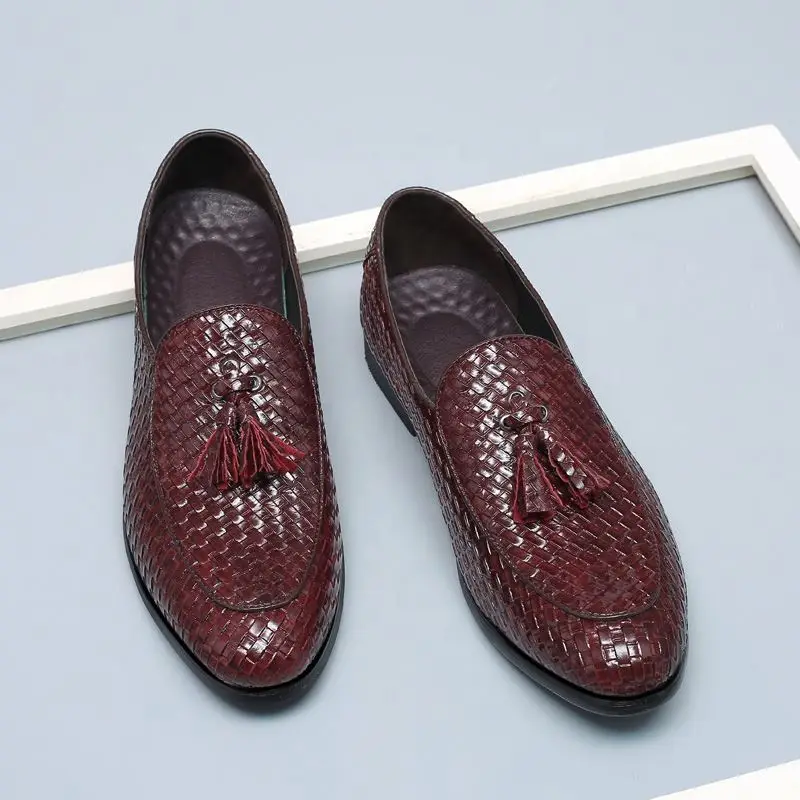 Размер 38-48 мужские элегантные туфли на высоком каблуке с острым носком; Женская обувь; Кожаная обувь из материала под бычью кожу Мужская кисточками в британском стиле; Повседневные деловом