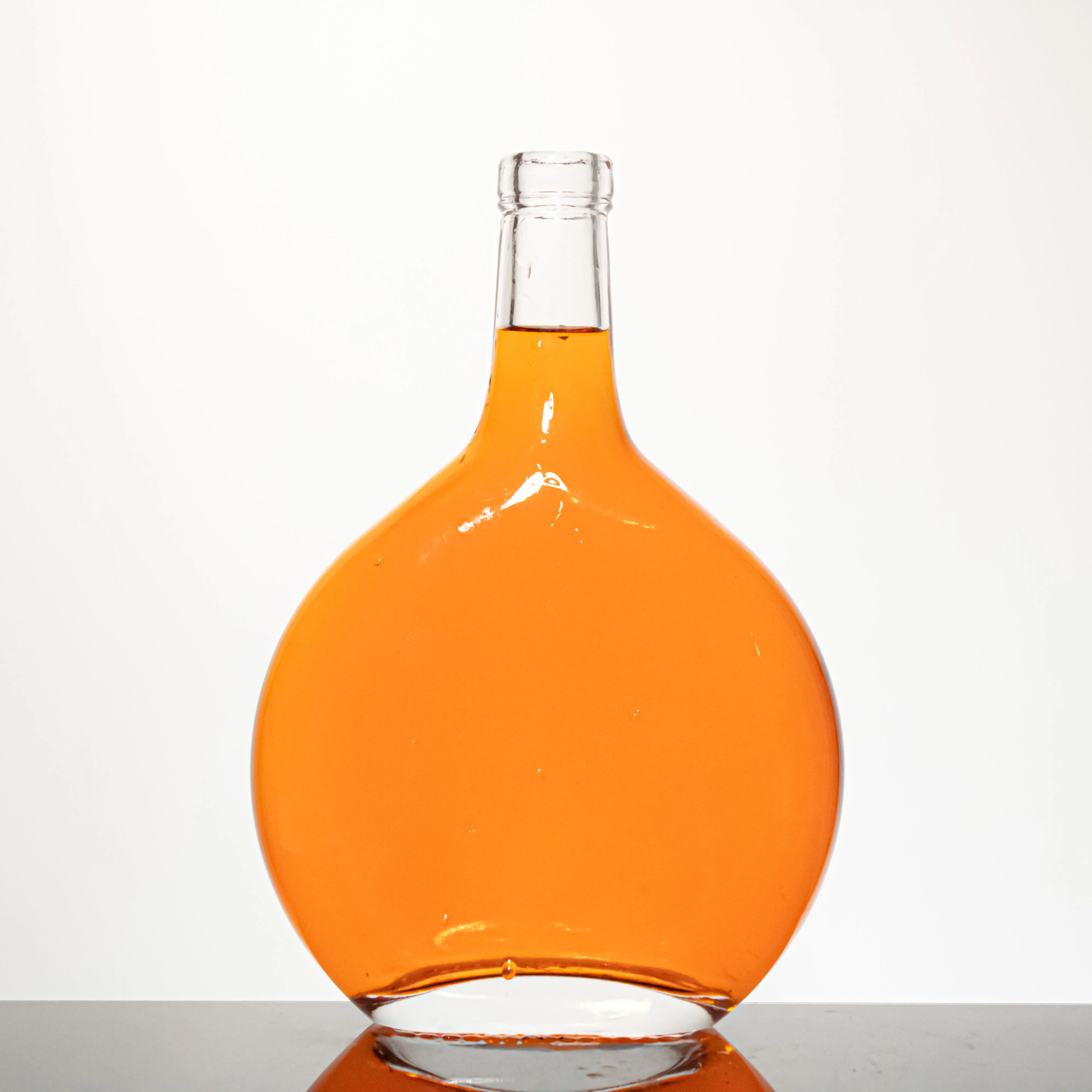 Custom Glass Bottle 700ml 1000ml spirits gin glass bottle flat shoulder liquor bottle for sale