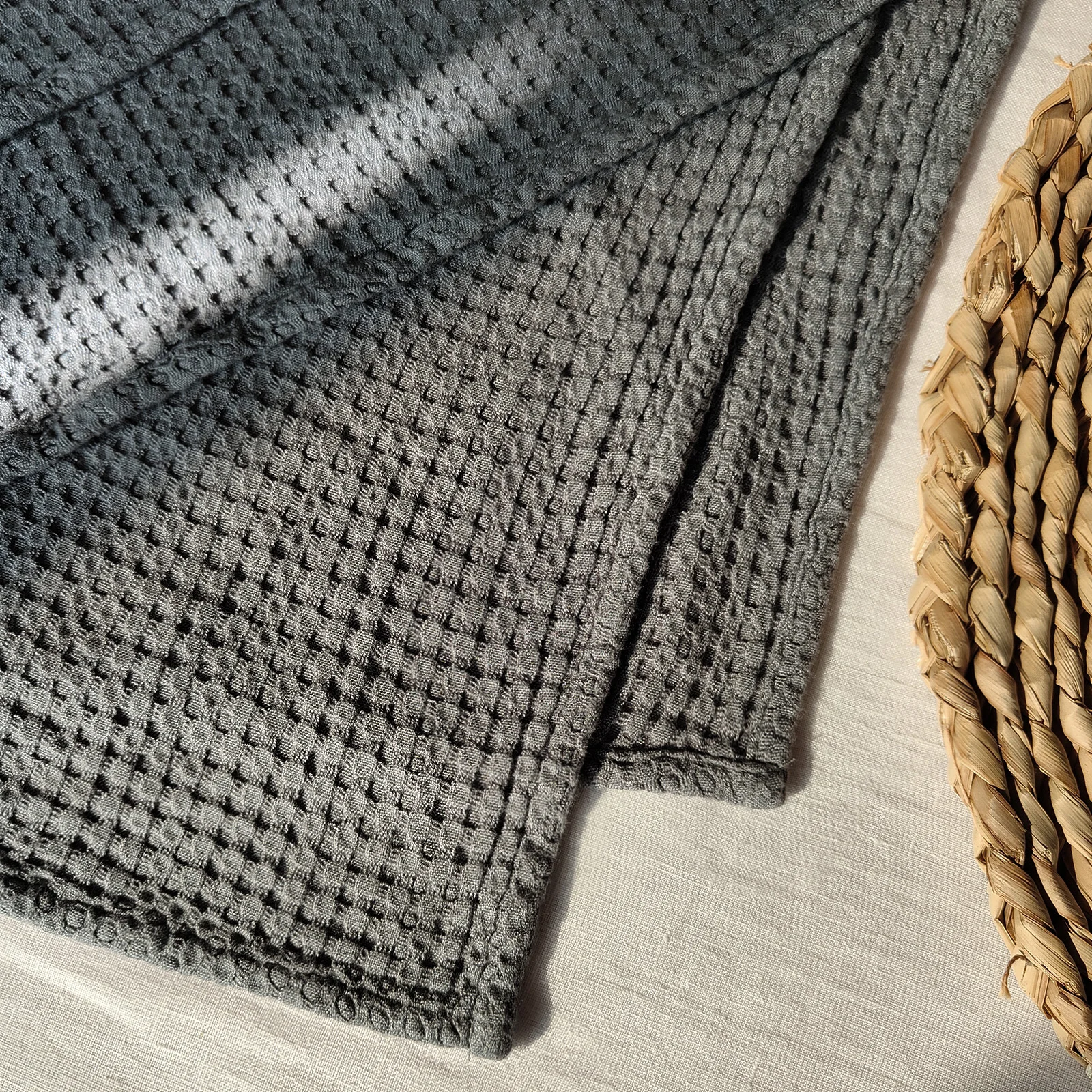 Custom Organic Bamboo Waffle Throw Bed Sofa Couch Decorative Blanket honeycomb Super Soft for Baby Blanket Eco-friendly