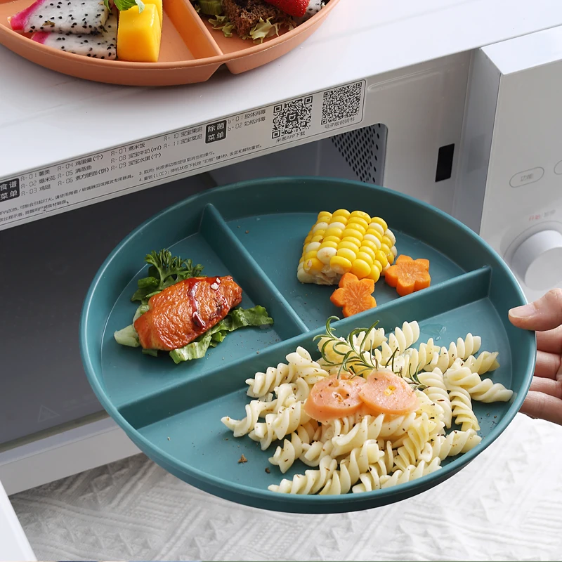 8.6 inch Complimentary Cutlery on Fitness Salad Plate Microwave Dishwasher Safe Wheat Straw Salad Plate With Compartments