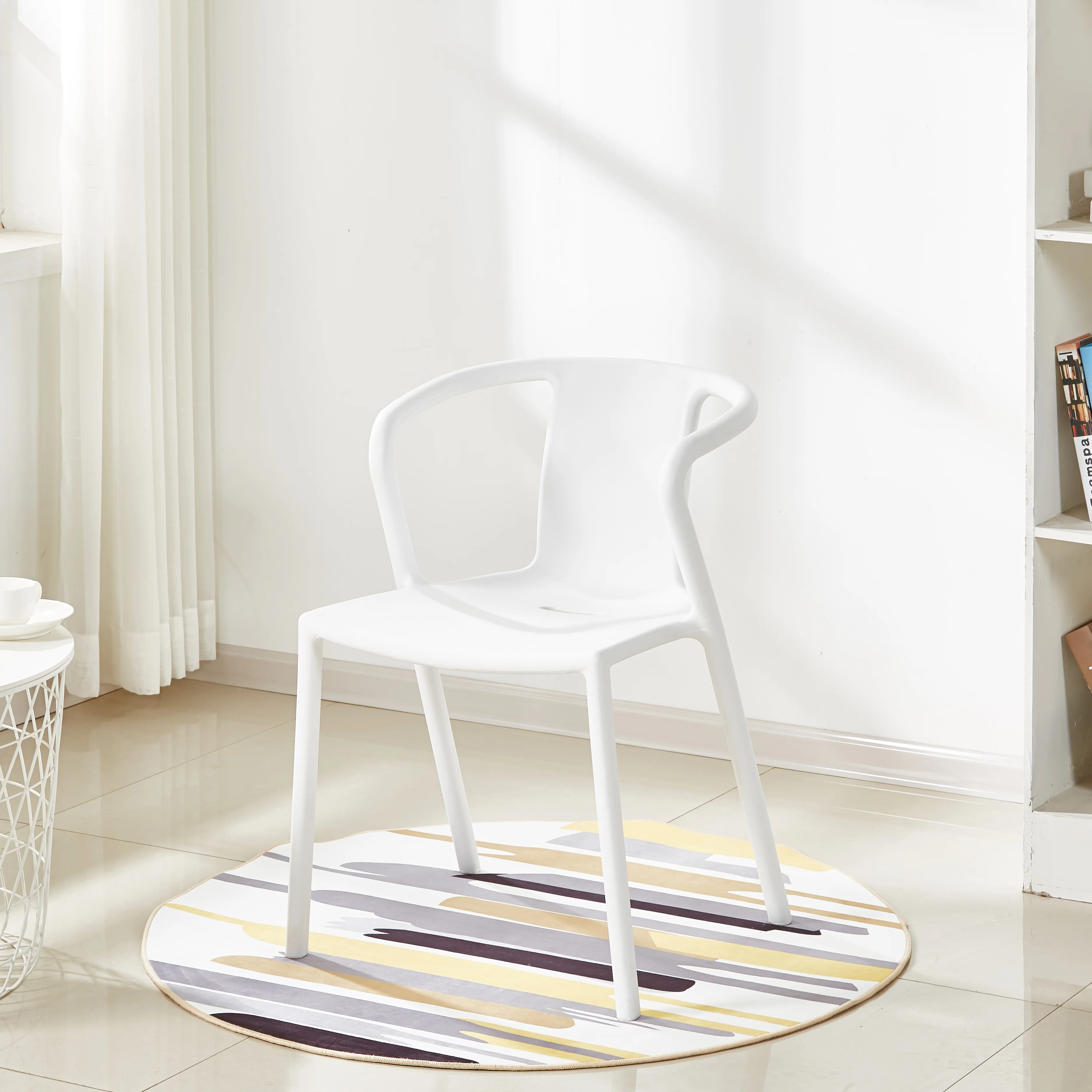 
 Рекреационные Ешьте стул назад отдых современный и контракт бытовой стол стул оригинальность Гостиная кофе мебель  