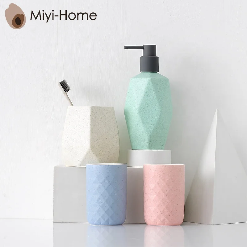 
2020 new design elegant modern style Ceramic/Porcelain/China bathroom accessories set 