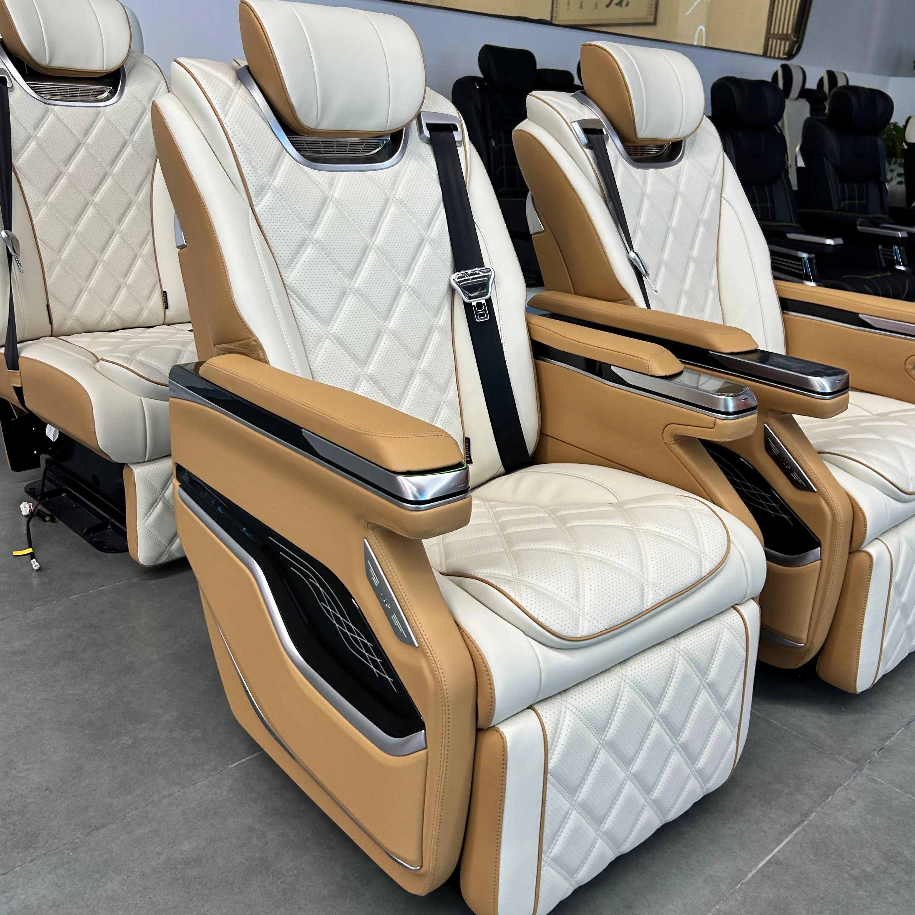 2023 New Arrival Luxury VIp Seat For MPV Interior Accessory Modify Auto Reclinable Pilot Seat For Mercedes Benz