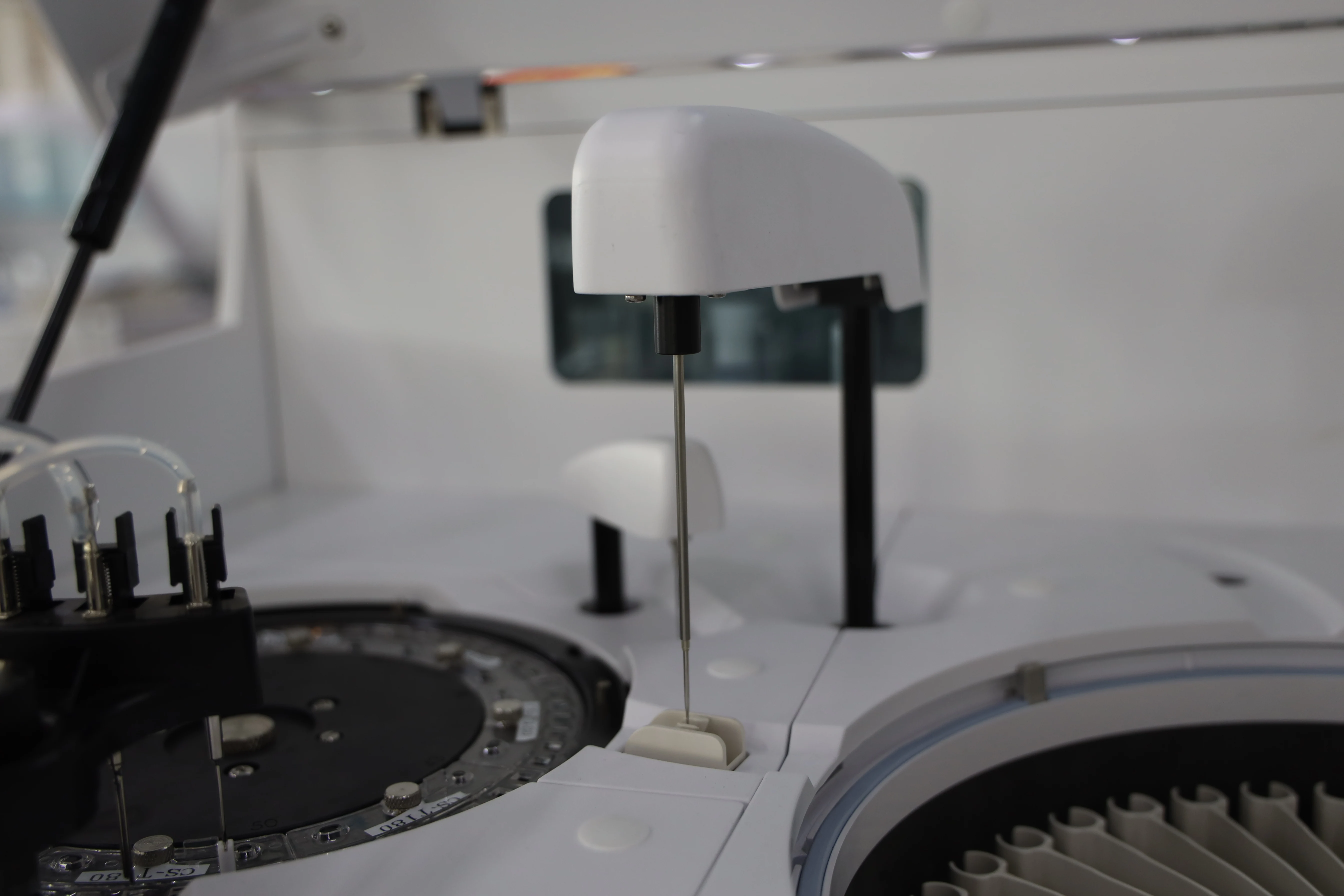 Dry chemistry analyzer biochemistry of clinical analytical instruments