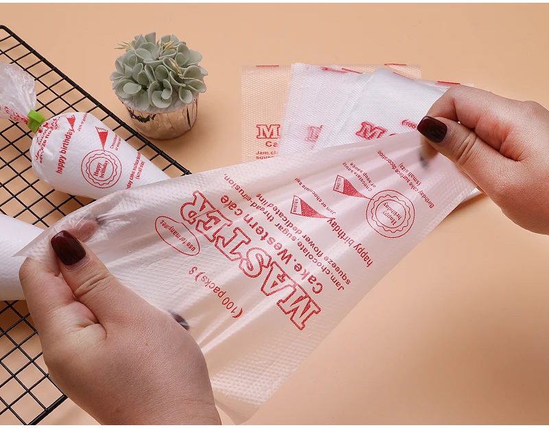 Custom 100pcs Pack Pastry Piping Bags Disposable Baking Accessories Cake Cream Pastry Bags
