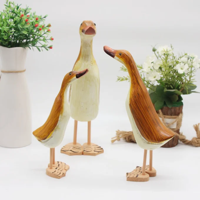 Wooden carved duck 3 pieces a set Nordic animal creative home wooden decoration pastoral decoration