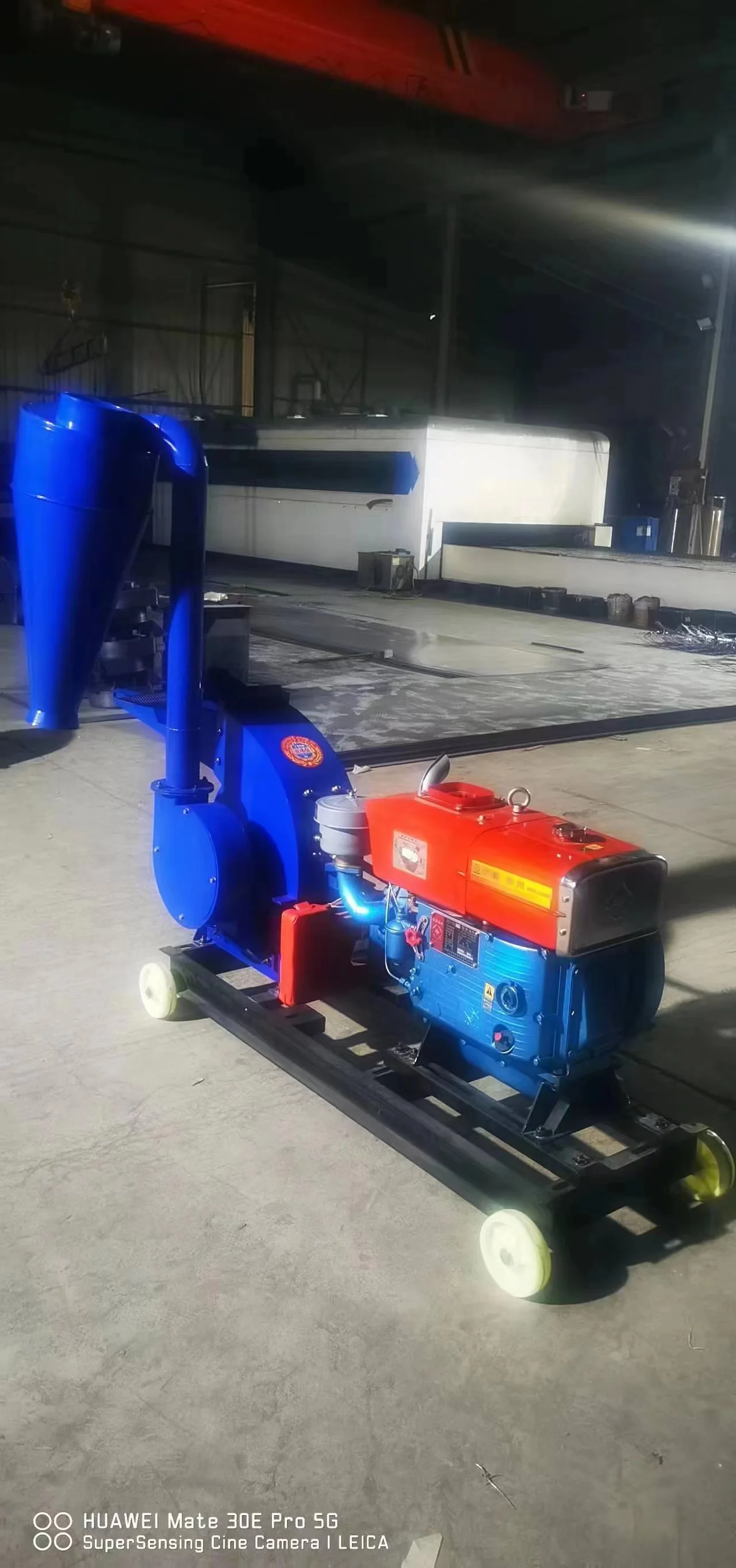 Model 360 Hammer Mill Self - Suction Corn Flour Grinding Machine Household Small Chinese Herbal Animal Feed Crusher