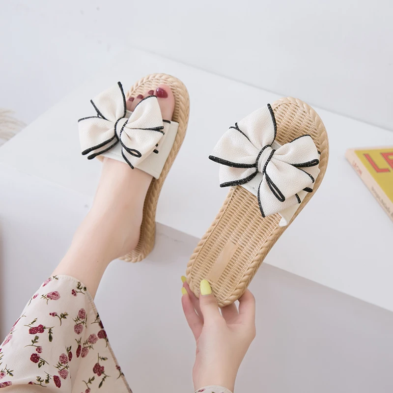 
Playful Bowknot Woman Slippers Outdoor Fashion Non-slip Flat Sandals 