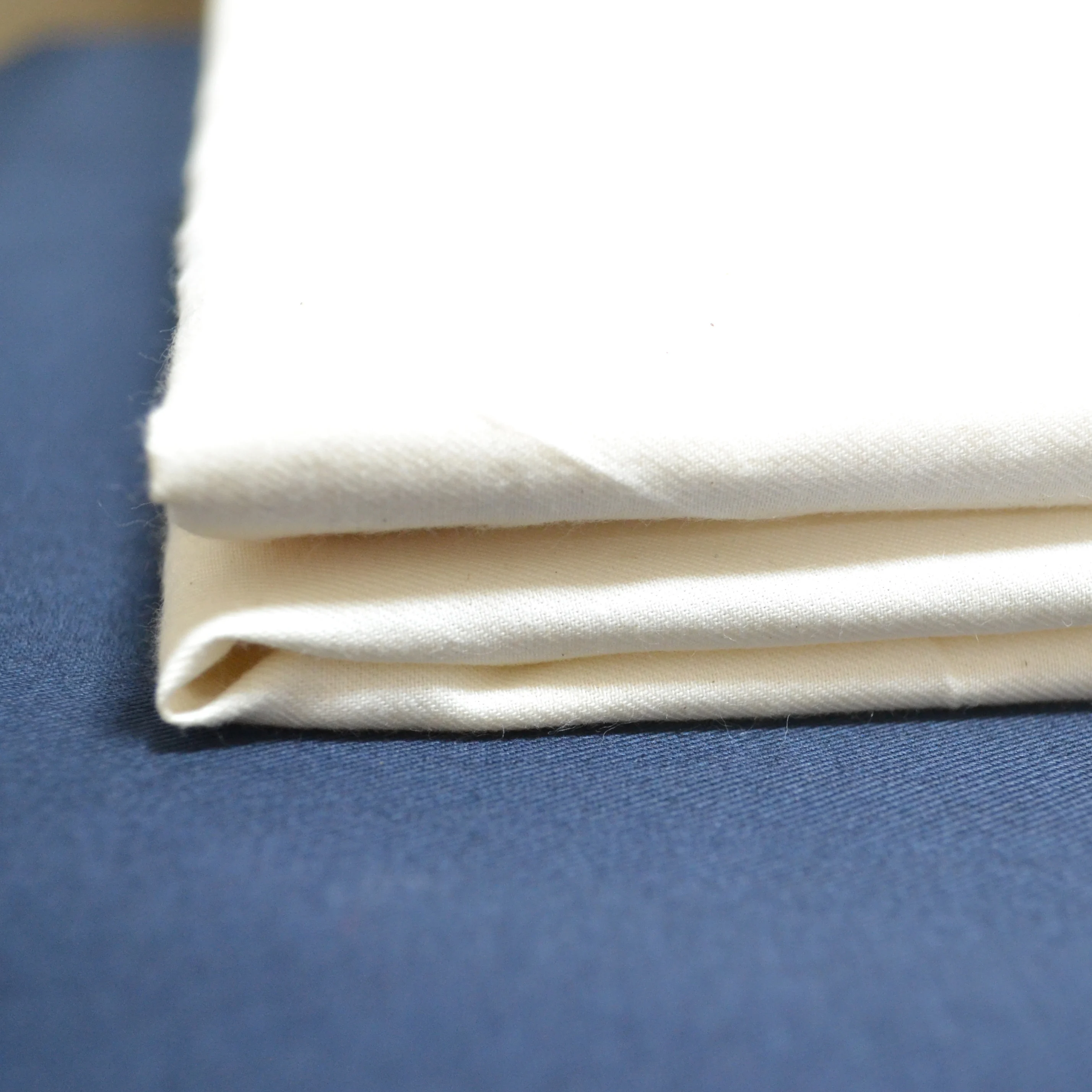 В наличии, серая ткань tc6535 8020 9010, полиэфирная хлопчатобумажная ткань, недорогая серая ткань для подкладки одежды