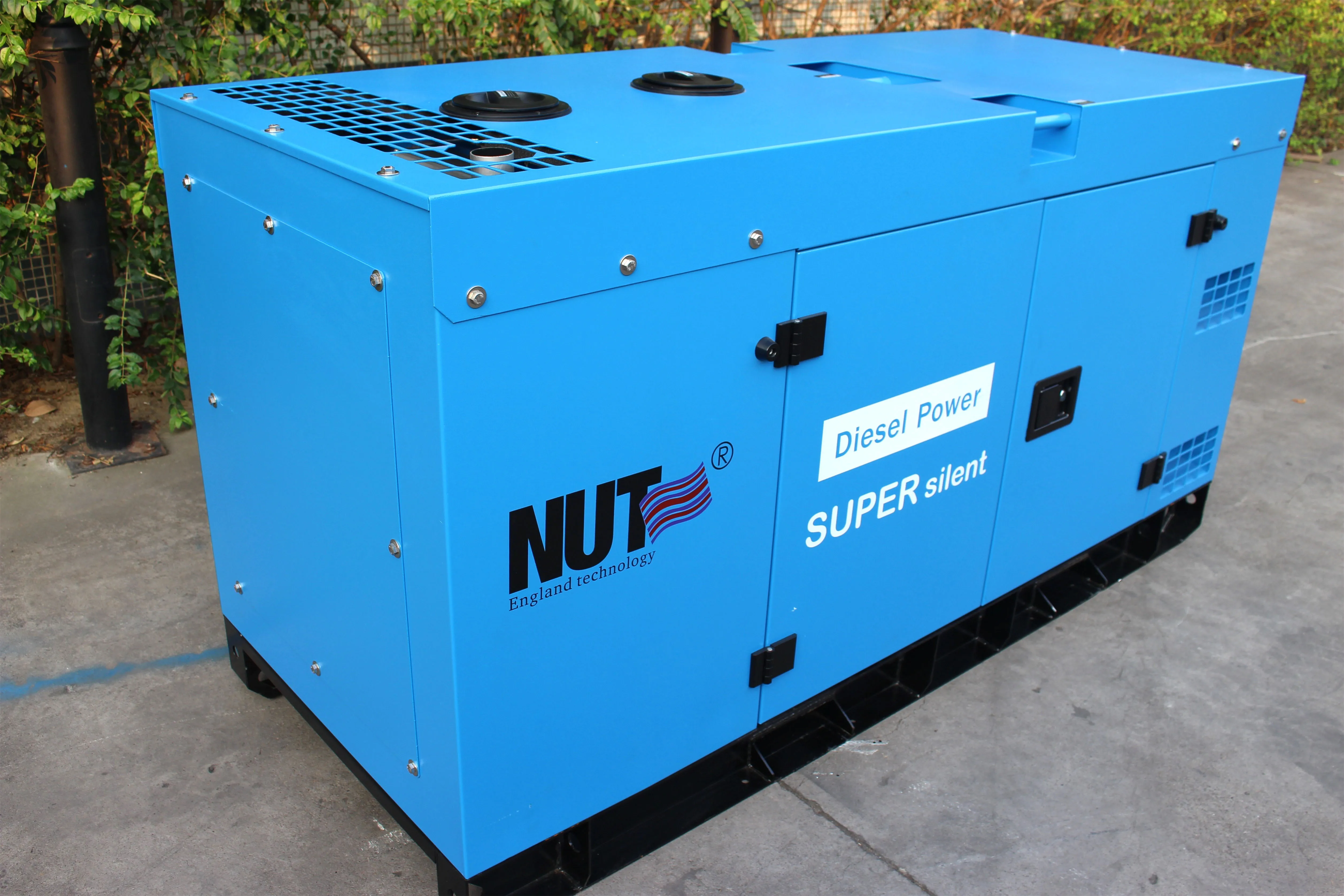 NUT 25kva 50kva silent solar station hand crank dynamo battery generator portable power station