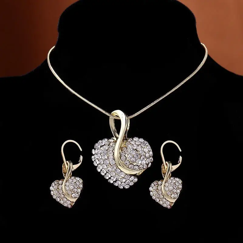 2024 Manufacturer Best-selling Cross-border Jewelry Set Heart Diamond Necklace Earrings Women and Accessories