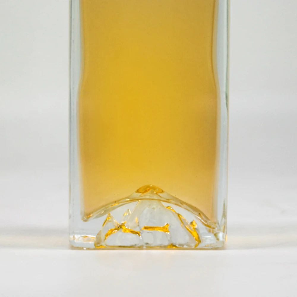 Wholesale 250ml 500ml Cylinder Round Vodka Spirit Gin Rum Glass Liquor Bottle Juice Beverage Packaging