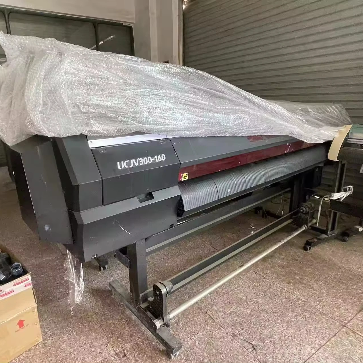 Mimaki UCJV300 Ультрафиолетовый принтер для лучшей производительности цифровой широкоформатной печати