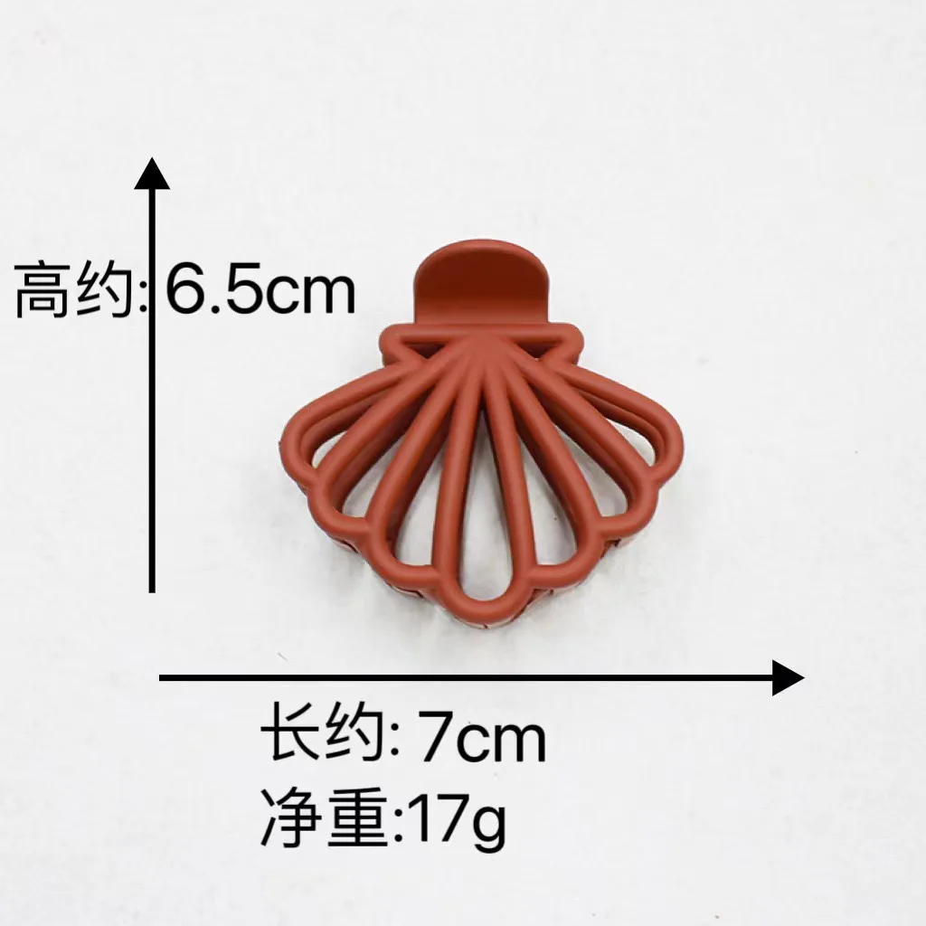 YT Hot Sale Elegant Candy Color Claw Clamp for Women Thick Hair Small Plastic Matte Shell Shape Cute Hair Claw Clips for Women