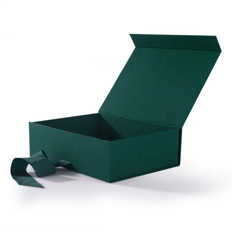 Custom size recyclable rigid magnet box packaging haba dress up doll lilli magnetic game box