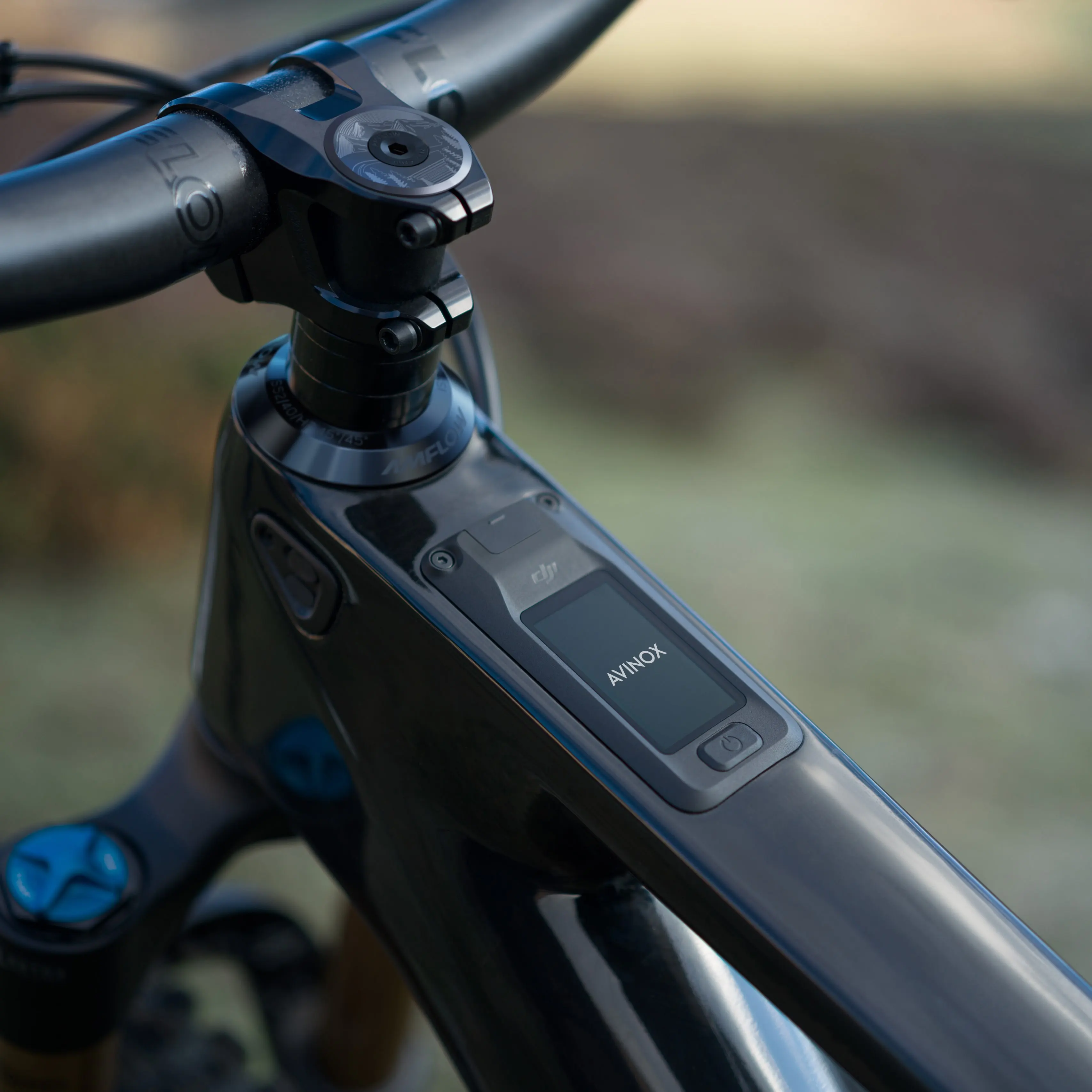 DJI Amflow PL Carbon E-Mountain Bike With DJI Avinox Drive System Built-in LED Control Display Amflow PL Full Suspension Ebike