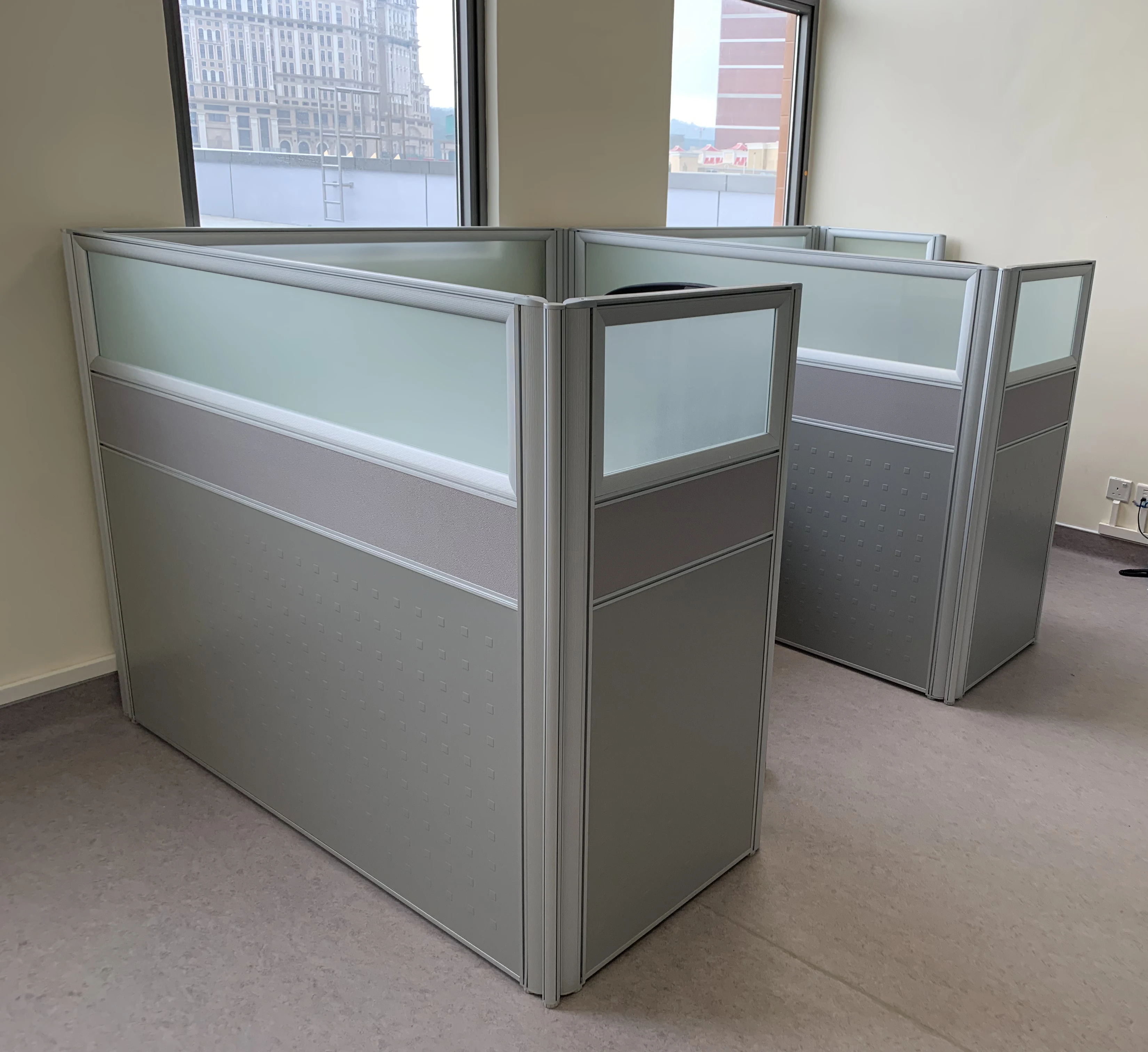 Aluminum Partition modern office partition cubicle workstation for call center sound insulation office table protect privacy