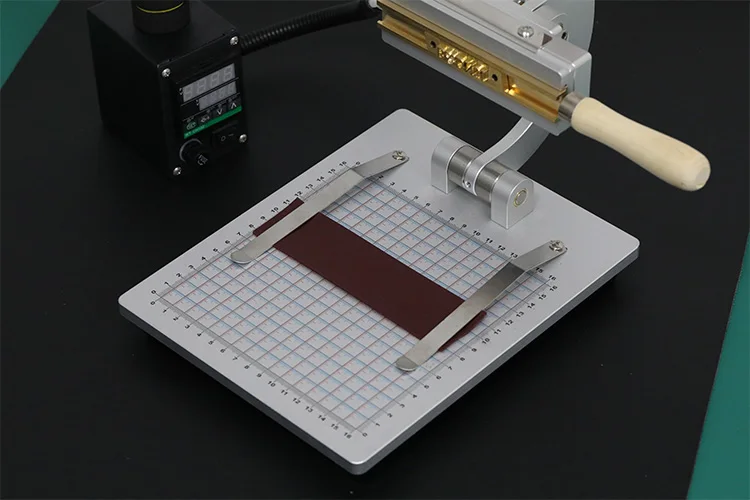 Strong Small Manual Wood Iron Leather Logo Embossing Hot Stamping Machine Belt Wallet Branding Machine Heat Press Machine