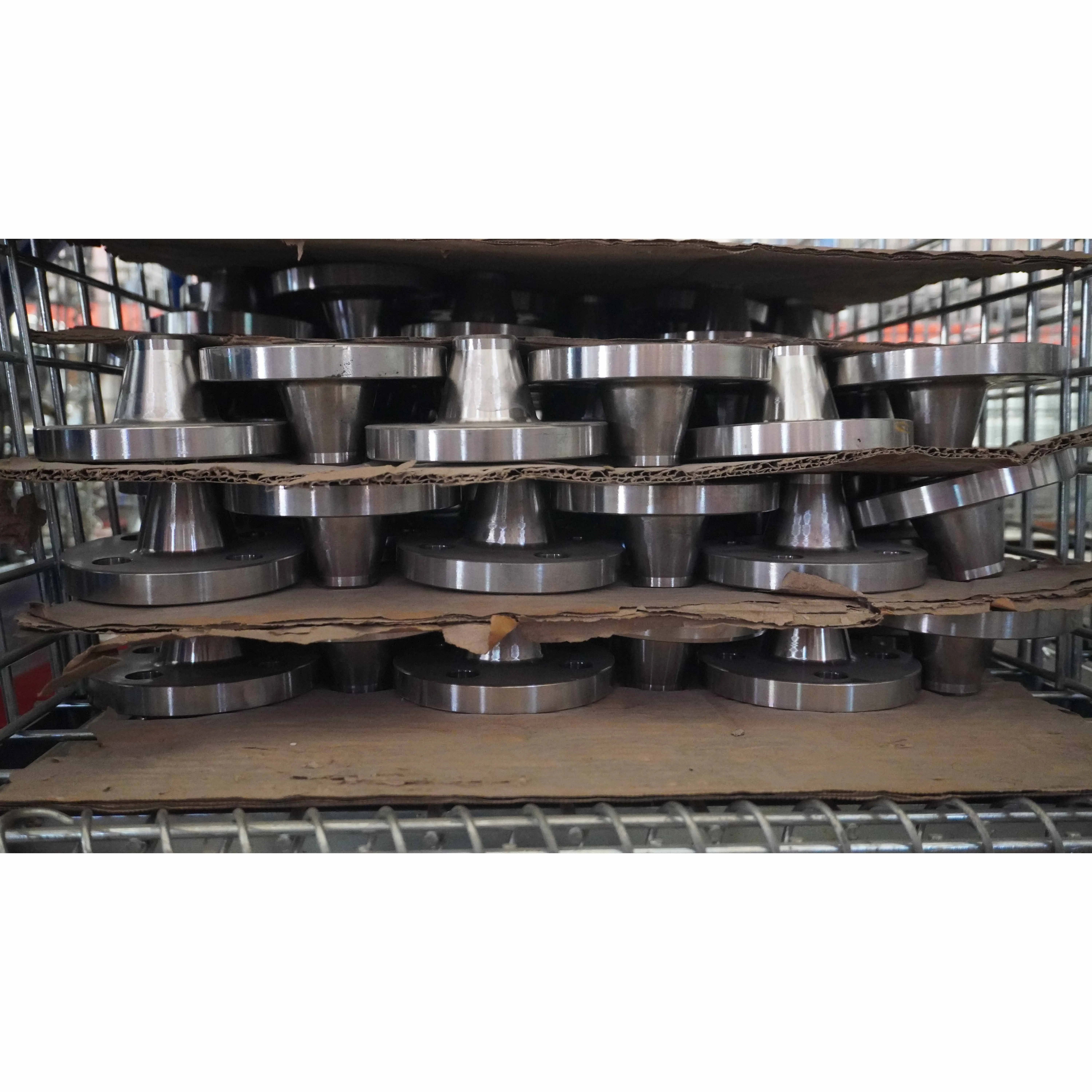 Factory Latest Pipe Flange Carbon Steel Pipe Fittings And Flanges