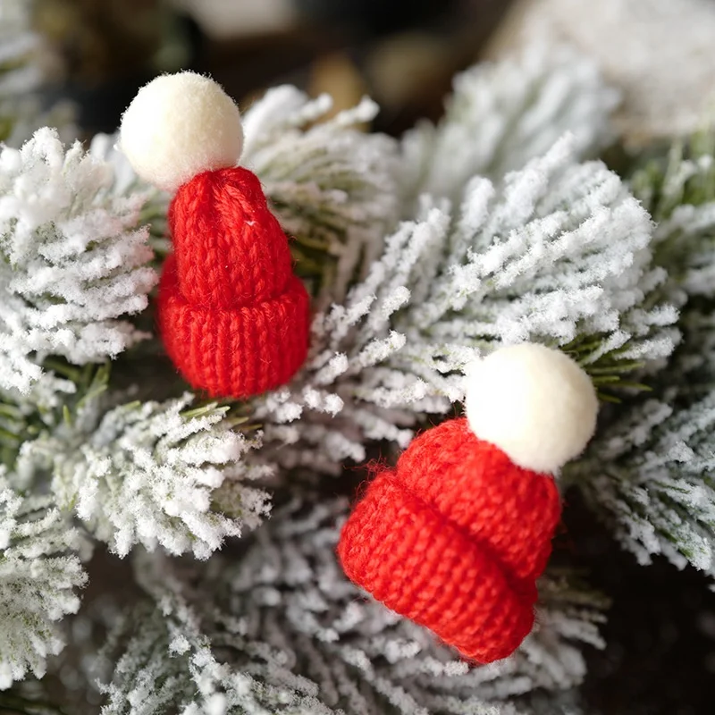 Mini Hat for Crafts Christmas Knit Hat and Scarf Red Green Knitted Wool Ornament Cute Doll Clothes Accessory Toy Decor