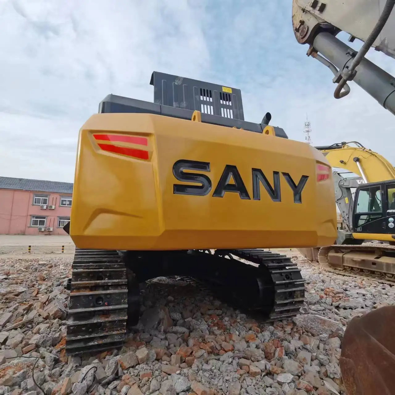 China made Earth-moving crawler excavator 48ton Sany sy485H tracked excavator low price on sale in Shanghai