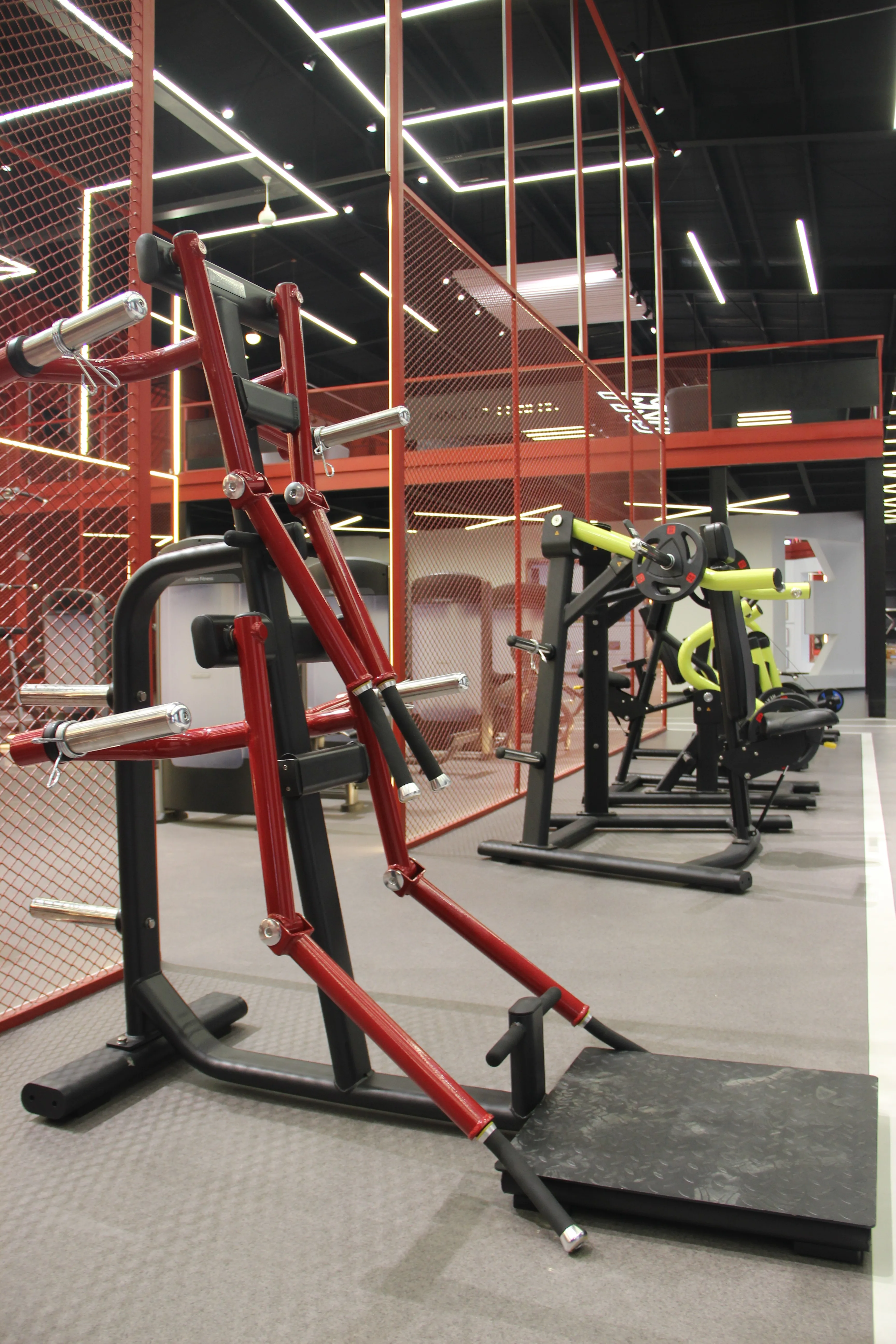 ISO9001 Certified Commercial Grade  Gym MND-PL28 Shoulder Press  China Gym Equipment Manufacturers professional fitness equipment