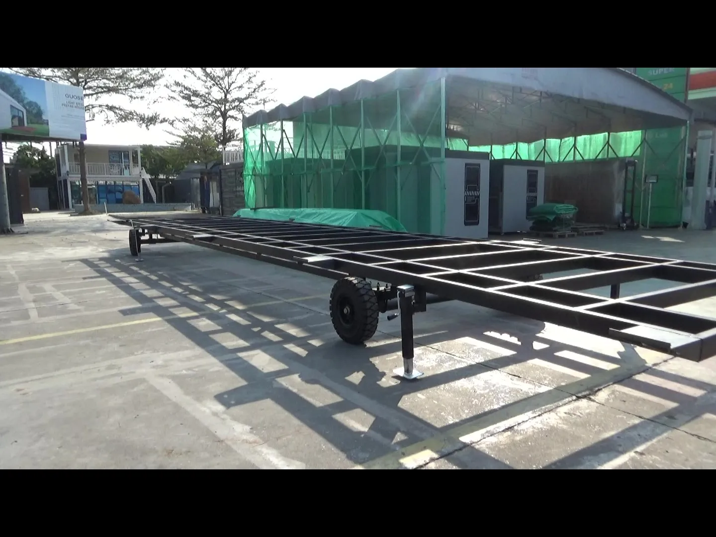 Outdoor prefab tiny mobile trailer house prefabricated mini house for sale