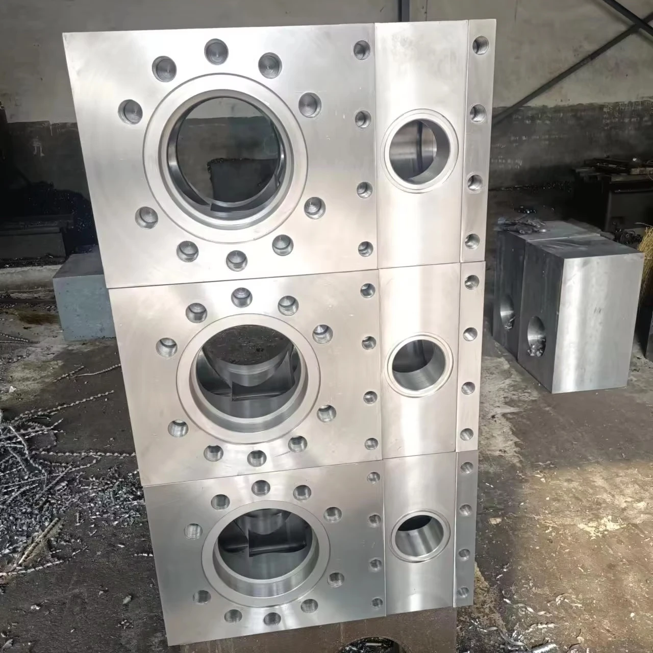 API 7K Oil Drilling Rig Mud Pump Fluid End Accessories Liquid Cylinder Valve Box