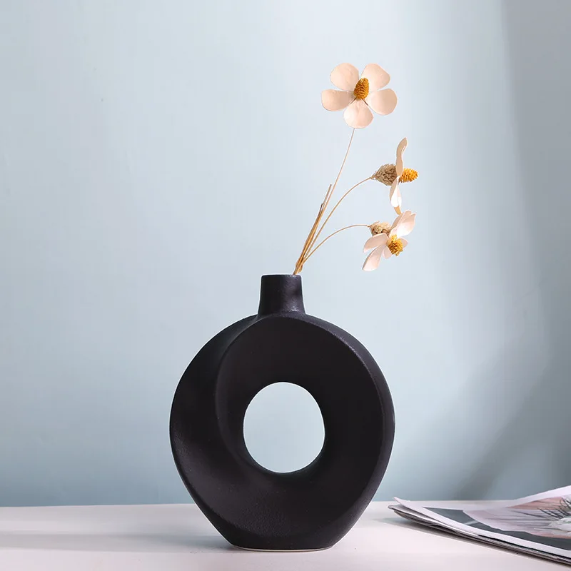 Customized Wholesale Modern Vase Porcelain Ceramic Art  Vase for Wedding Centerpieces ,Nordic Table  Decoration for Living Room