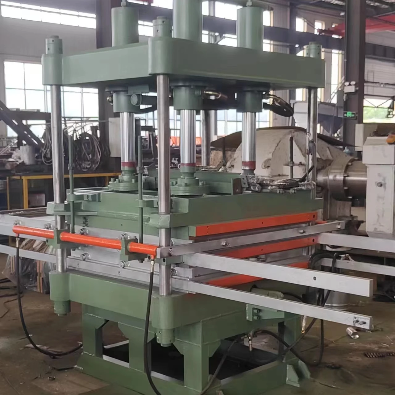 China hot sale rubber tile making machine to make rubber floor