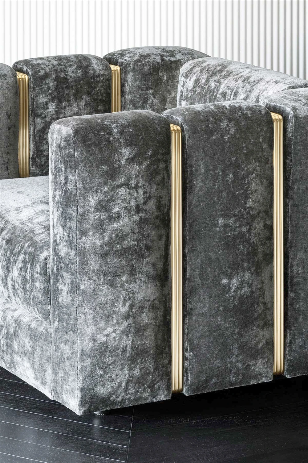 Italian luxury Armchair upholstered Velvet Fabric shining gold brass structure living room sofa furniture