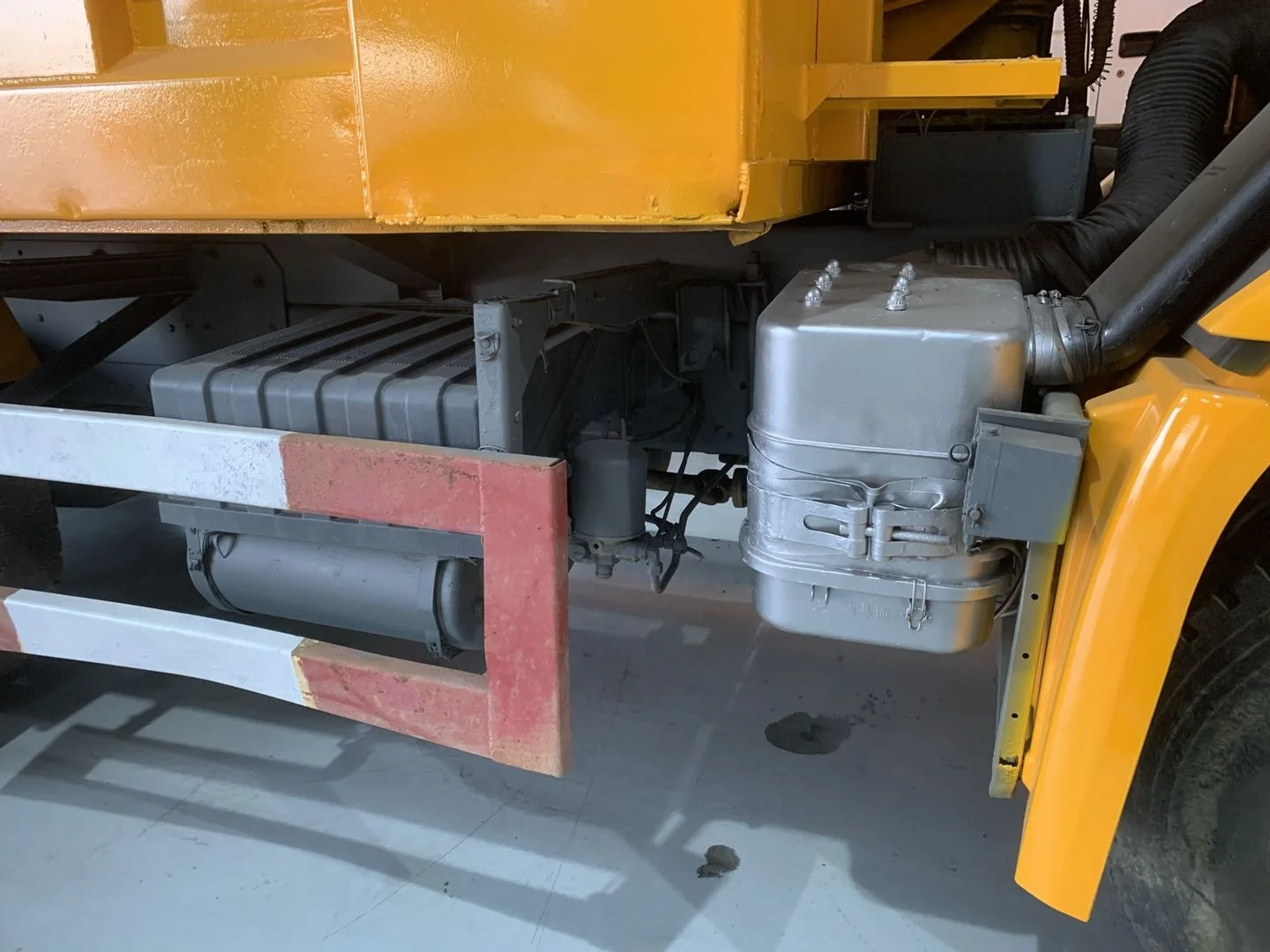 Good Selling  Used Remanufacturing  6X4  Howo  Trucks Dump Truck Left Hand Drive  10  Trire