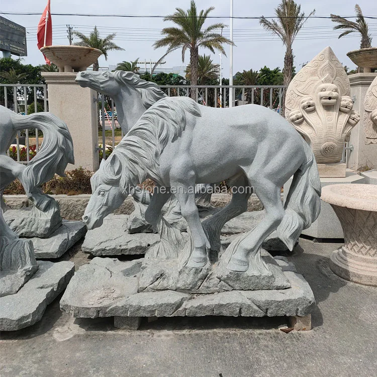 horse 13